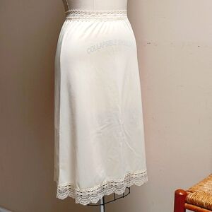 Vintage Olga Half Slip XS-S